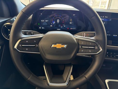 Used 2025 Chevrolet Equinox LT image 33