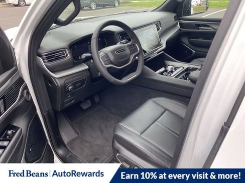 New 2025 Jeep Wagoneer 4WD w/ Convenience Group I image 13