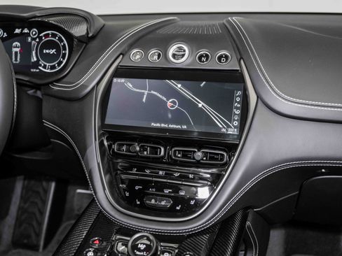 Used 2024 Aston Martin DBX 707 image 27