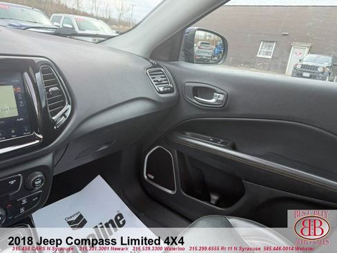 Used 2018 Jeep Compass Limited w/ Navigation Group AWD/4WD image 17