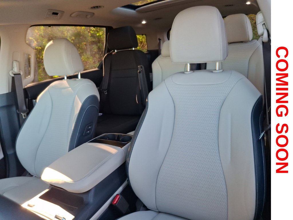 Used 2025 Kia Carnival SX Prestige FWD image 14