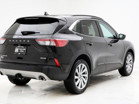 Used 2022 Ford Escape Titanium w/ Titanium Elite Package image 8