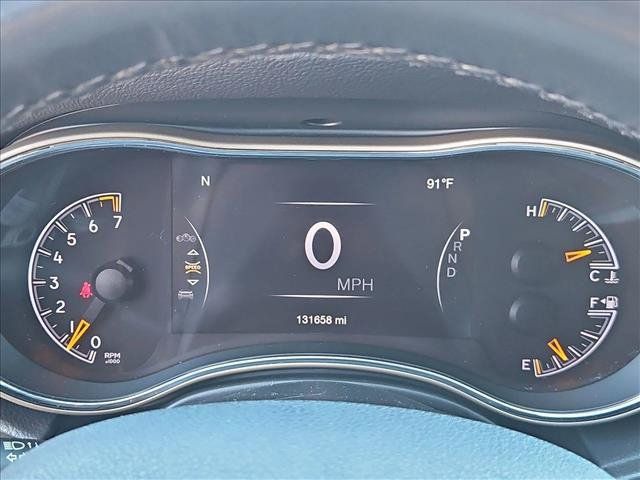Used 2017 Jeep Grand Cherokee Laredo w/ Quick Order Package 2BE RWD image 14