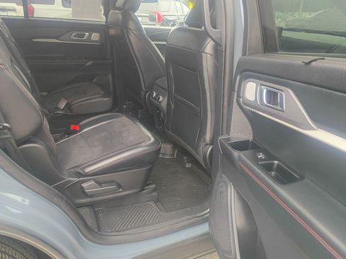 Used 2025 Ford Explorer ST AWD/4WD image 15