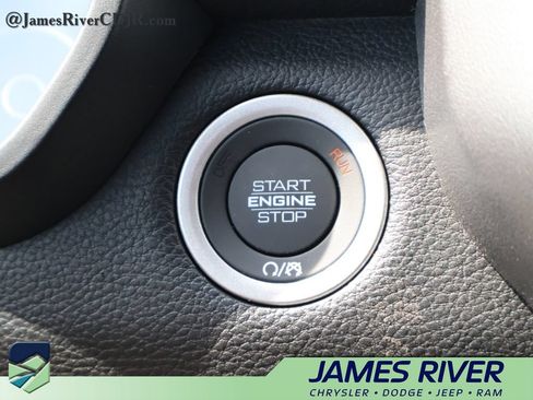 Used 2025 RAM 1500 Big Horn AWD/4WD image 31
