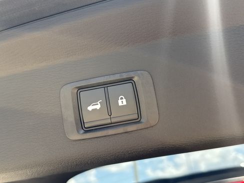 Used 2026 Mitsubishi Outlander SEL AWD/4WD image 31