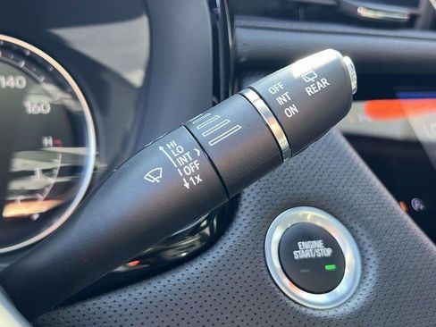 Used 2024 Cadillac XT6 Luxury image 21