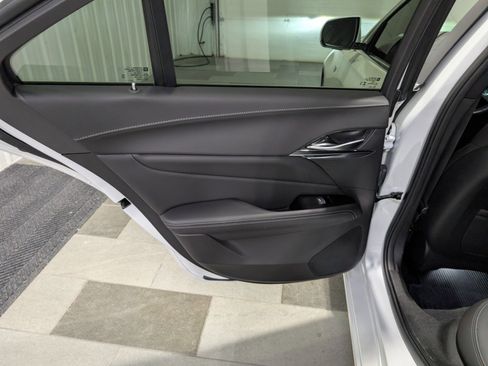 Used 2025 Cadillac CT4 Premium Luxury image 8