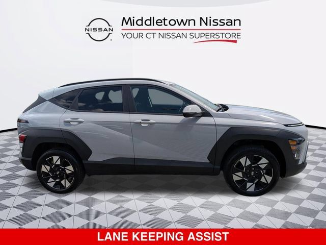 Used 2024 Hyundai Kona SEL AWD/4WD image 2