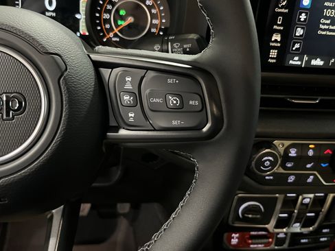 New 2026 Jeep Gladiator Willys AWD/4WD image 23