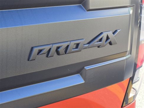 Certified 2025 Nissan Frontier PRO-4X w/ Pro Convenience Package image 9