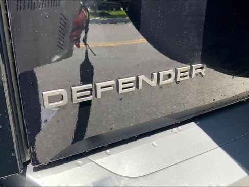 New 2025 Land Rover Defender 130 V8 image 15
