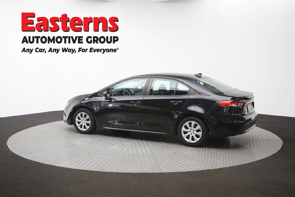 Used 2021 Toyota Corolla LE w/ Carpet Mat Package (TMS) FWD image 65