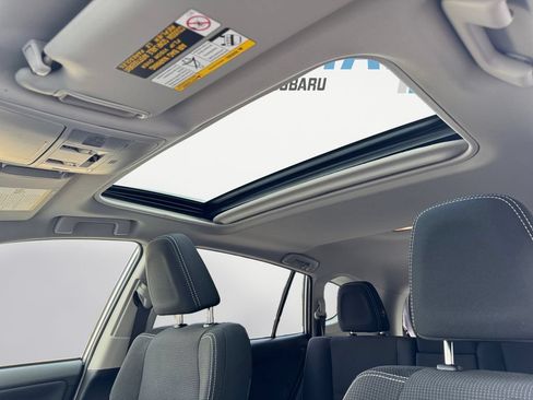 Used 2018 Toyota RAV4 XLE AWD/4WD image 17