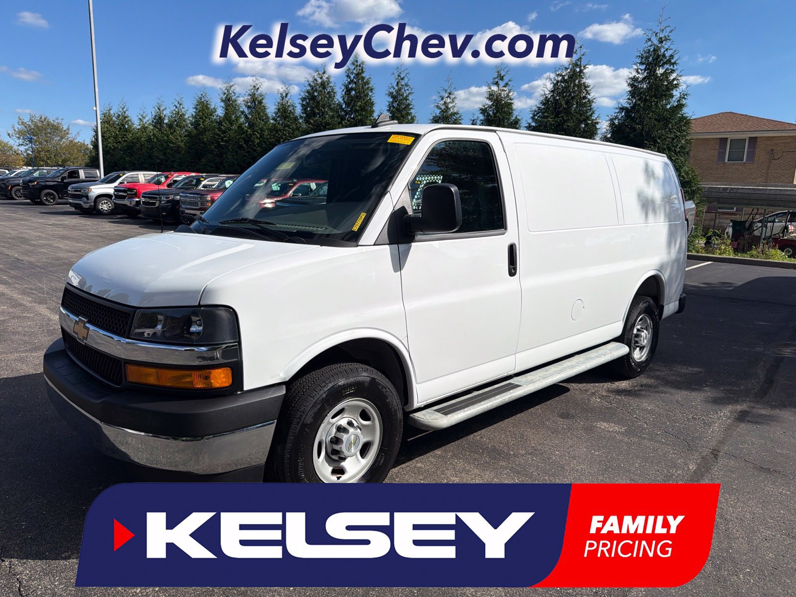 Used 2025 Chevrolet Express 2500 w/ Driver Convenience Package RWD image 1