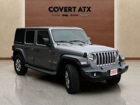 Used 2019 Jeep Wrangler Unlimited Sport S AWD/4WD image 7