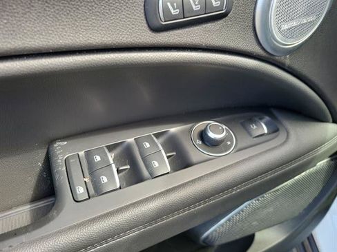 Used 2022 Alfa Romeo Stelvio Ti AWD/4WD image 32