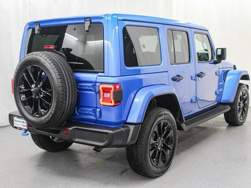 Used 2024 Jeep Wrangler Unlimited Sahara w/ Safety Group AWD/4WD image 11
