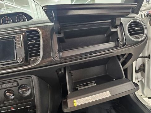 Used 2016 Volkswagen Beetle R-Line SE image 22