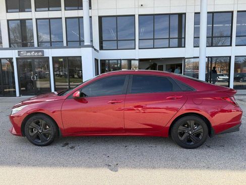 Used 2023 Hyundai Elantra SEL FWD image 8