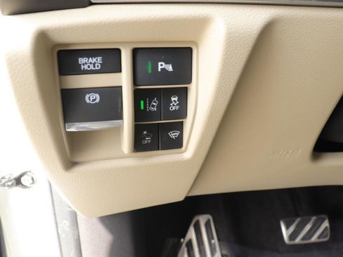 Used 2017 Acura MDX Sport Hybrid w/ Advance Pkg image 28