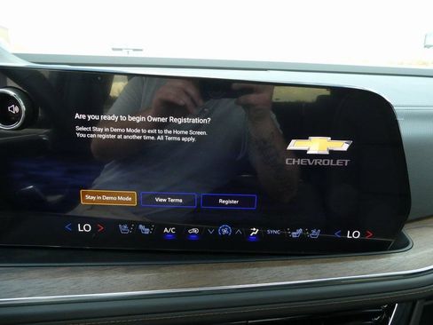 New 2026 Chevrolet Suburban High Country image 31