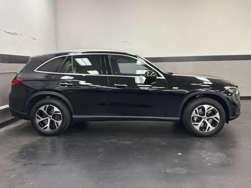 Certified 2025 Mercedes-Benz GLC 350e 4MATIC image 3