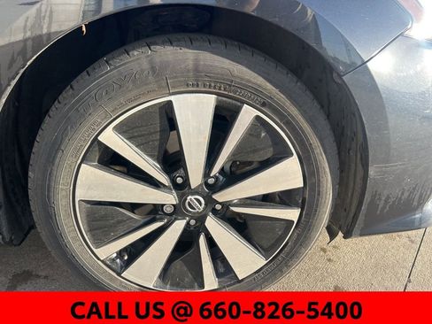 Used 2021 Nissan Altima 2.5 SV image 9