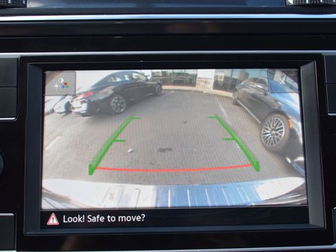 Used 2022 Volkswagen Tiguan S image 22