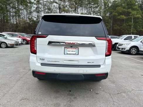 Used 2021 GMC Yukon SLT w/ SLT Premium Package image 6