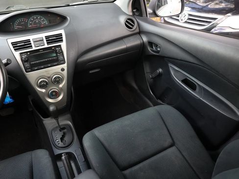 Used 2009 Toyota Yaris Sedan w/ Convenience Pkg FWD image 14