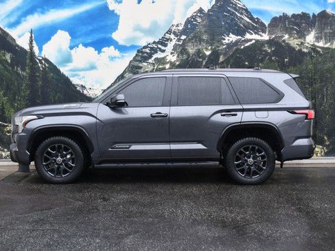 Certified 2024 Toyota Sequoia Platinum AWD/4WD image 7