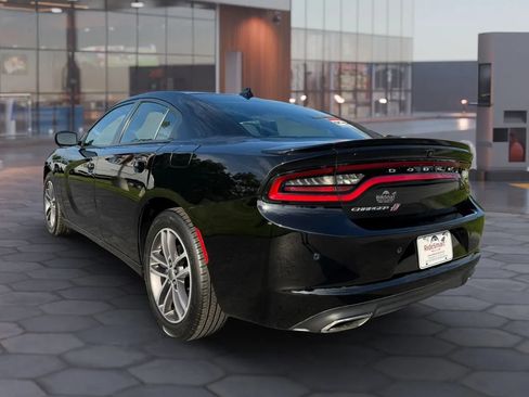 Used 2019 Dodge Charger SXT AWD/4WD image 8