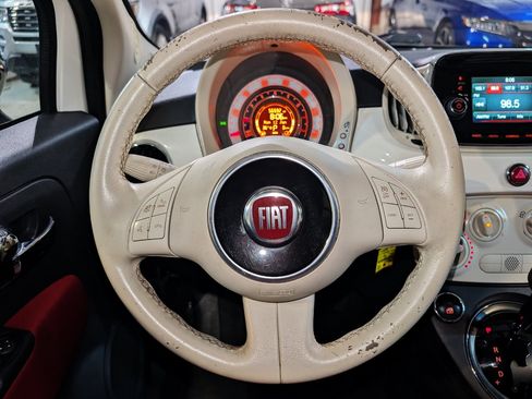 Used 2016 FIAT 500 Pop w/ Italia Package FWD image 25