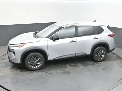 Certified 2024 Nissan Rogue S AWD/4WD image 31