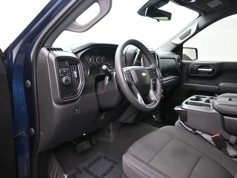 Used 2022 Chevrolet Silverado 1500 Custom w/ Safety Confidence Package image 14