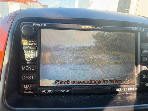 Used 2008 Toyota Sienna XLE image 8