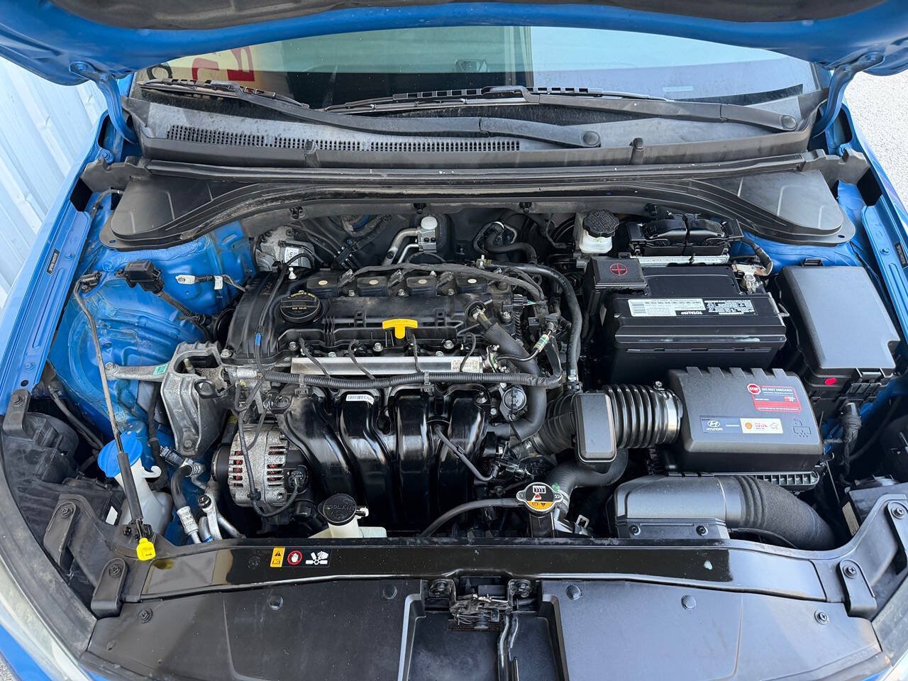 Used 2017 Hyundai Elantra Limited FWD image 12