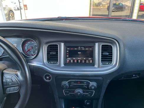 Used 2022 Dodge Charger SXT image 18