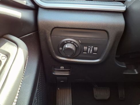 New 2026 Jeep Grand Cherokee L Laredo AWD/4WD image 17