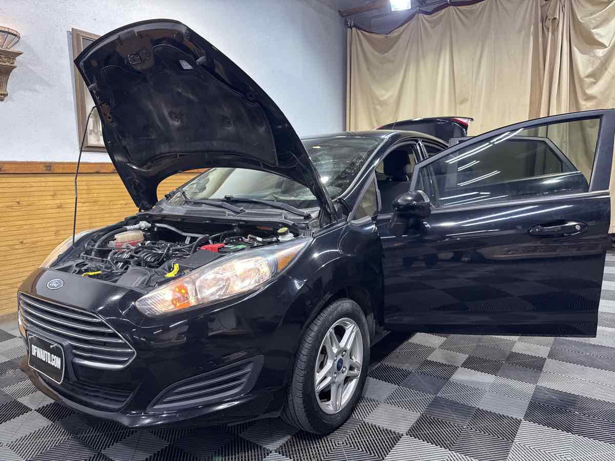 Used 2019 Ford Fiesta SE FWD image 11