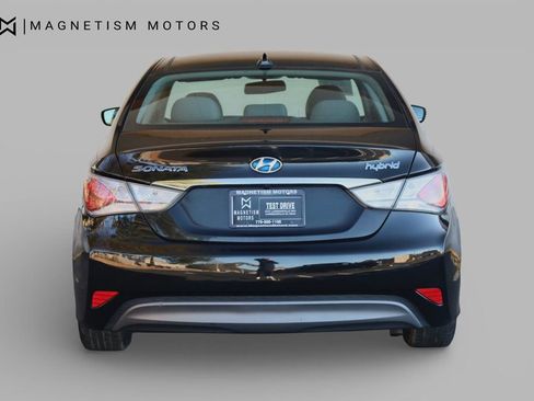 Used 2012 Hyundai Sonata Hybrid w/ Ultimate Pkg image 8