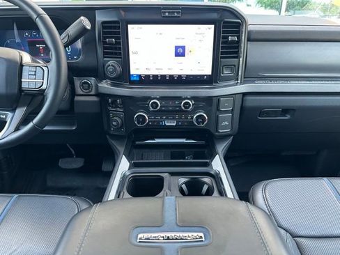 Certified 2025 Ford F250 Platinum w/ FX4 Off-Road Package AWD/4WD image 15