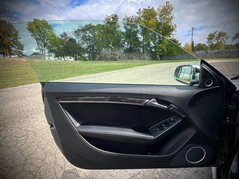 Used 2012 Audi S5 Prestige w/ Prestige Pkg image 18