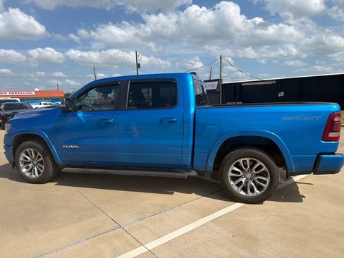 Used 2021 RAM 1500 Laramie w/ Sport Appearance Package AWD/4WD image 11