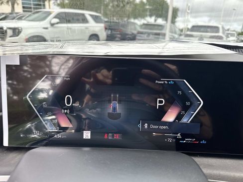 Certified 2026 BMW X7 xDrive40i w/ Premium Package image 33