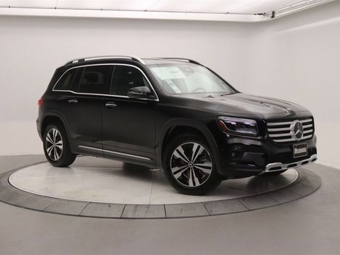 New 2026 Mercedes-Benz GLB 250 image 1