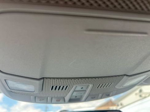 Used 2016 Ford Fusion SE FWD image 21