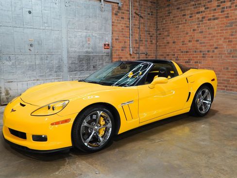 Used 2013 Chevrolet Corvette Grand Sport w/ 3LT Preferred Equipment Group RWD image 26