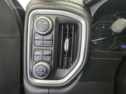 Used 2020 GMC Sierra 2500 SLE image 29